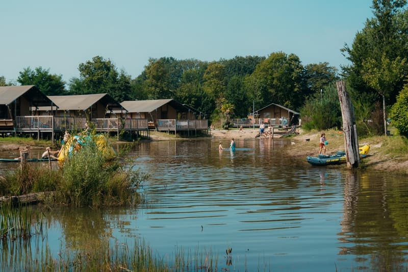 Goedkoop weekendje weg? Ontdek Deventer en Enschede vanuit een vakantiepark