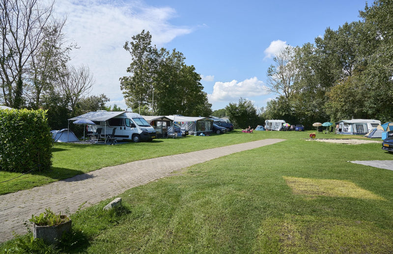 Camping in de Kop van Overijssel: de mooiste plekjes bij Blokzijl en Zwartsluis